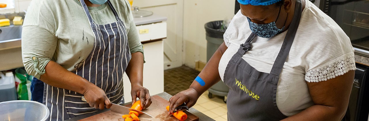 Waitrose-carrots-farm-surplus-donation-to-FareShare