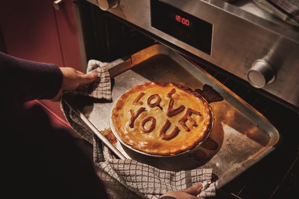 Image of Looking to say I love you? FOOD is the official love language for 65% of UK adults